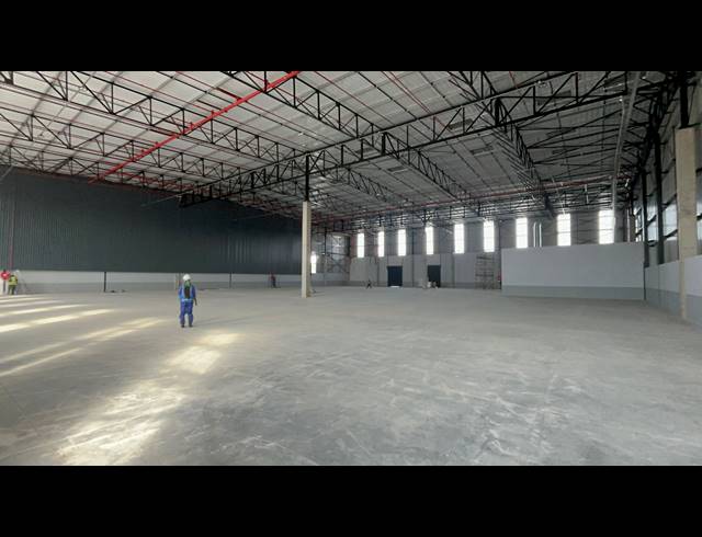 2,500M² WAREHOUSE TO LET IN GOSFORTH PARK